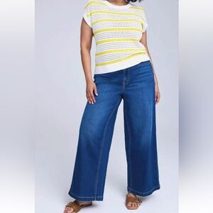 NEW Torrid Belle Isle Medium Wash High Rise Wide Leg Cropped Boho Jeans Size 22